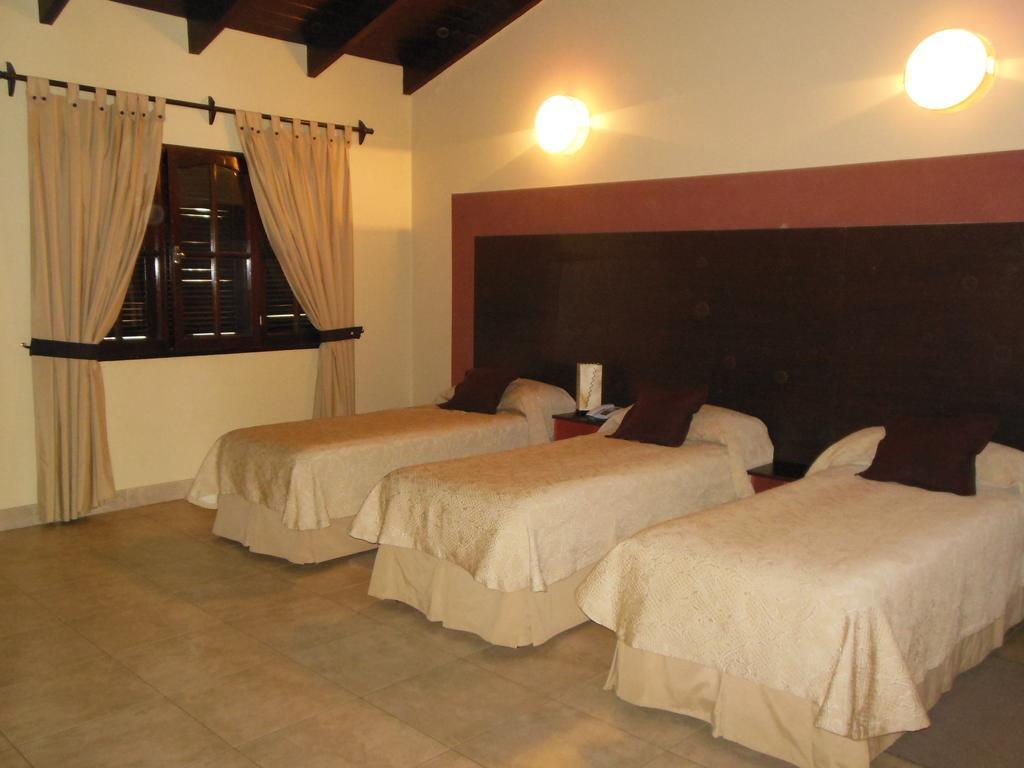סלטה Hotel Aybal מראה חיצוני תמונה