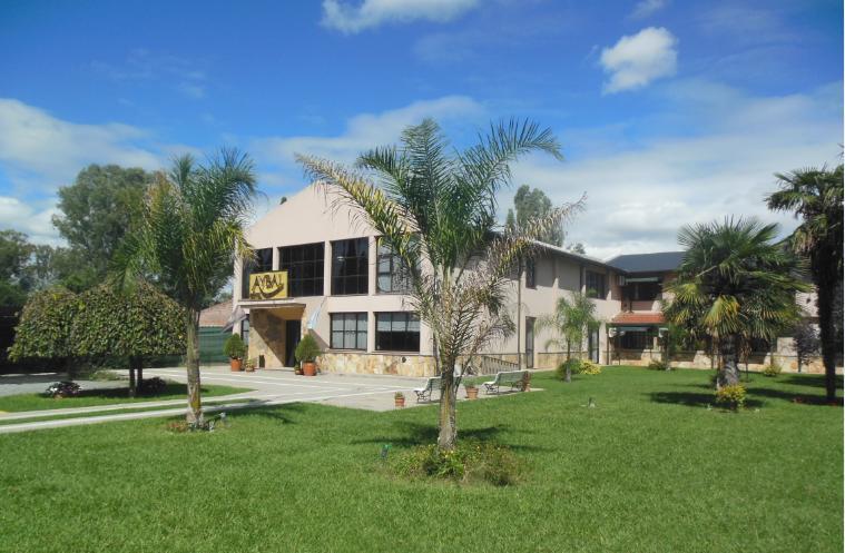 סלטה Hotel Aybal מראה חיצוני תמונה